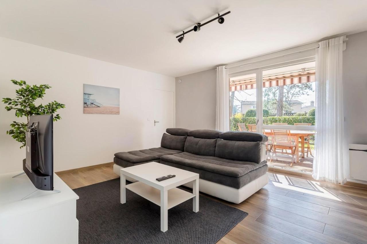 Suite Granges En Rez-De-Jardin Pour 4 Voyageurs Lyon Zewnętrze zdjęcie