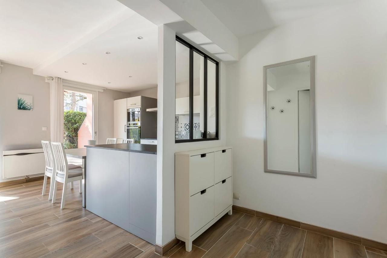 Suite Granges En Rez-De-Jardin Pour 4 Voyageurs Lyon Zewnętrze zdjęcie
