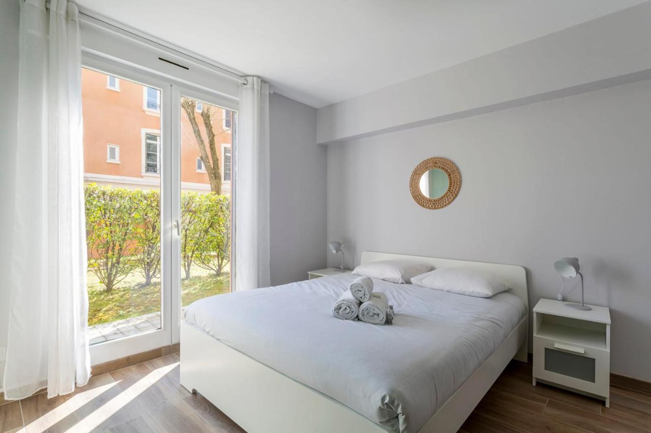 Suite Granges En Rez-De-Jardin Pour 4 Voyageurs Lyon Zewnętrze zdjęcie