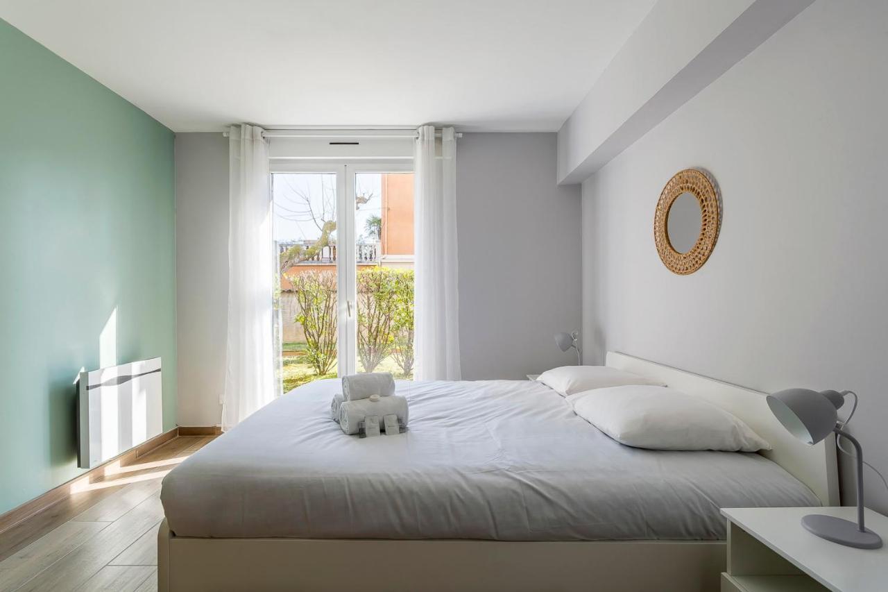 Suite Granges En Rez-De-Jardin Pour 4 Voyageurs Lyon Zewnętrze zdjęcie
