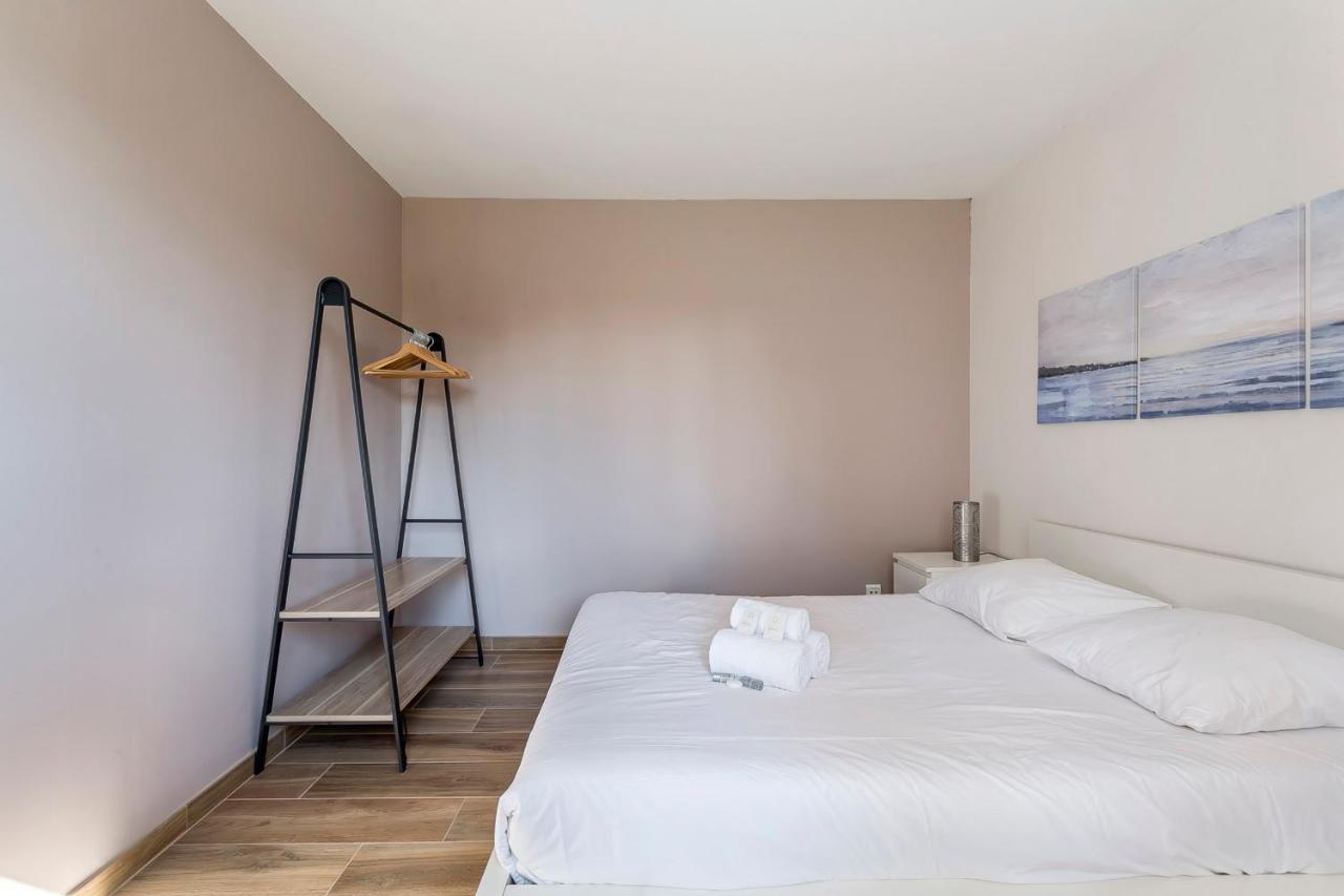 Suite Granges En Rez-De-Jardin Pour 4 Voyageurs Lyon Zewnętrze zdjęcie